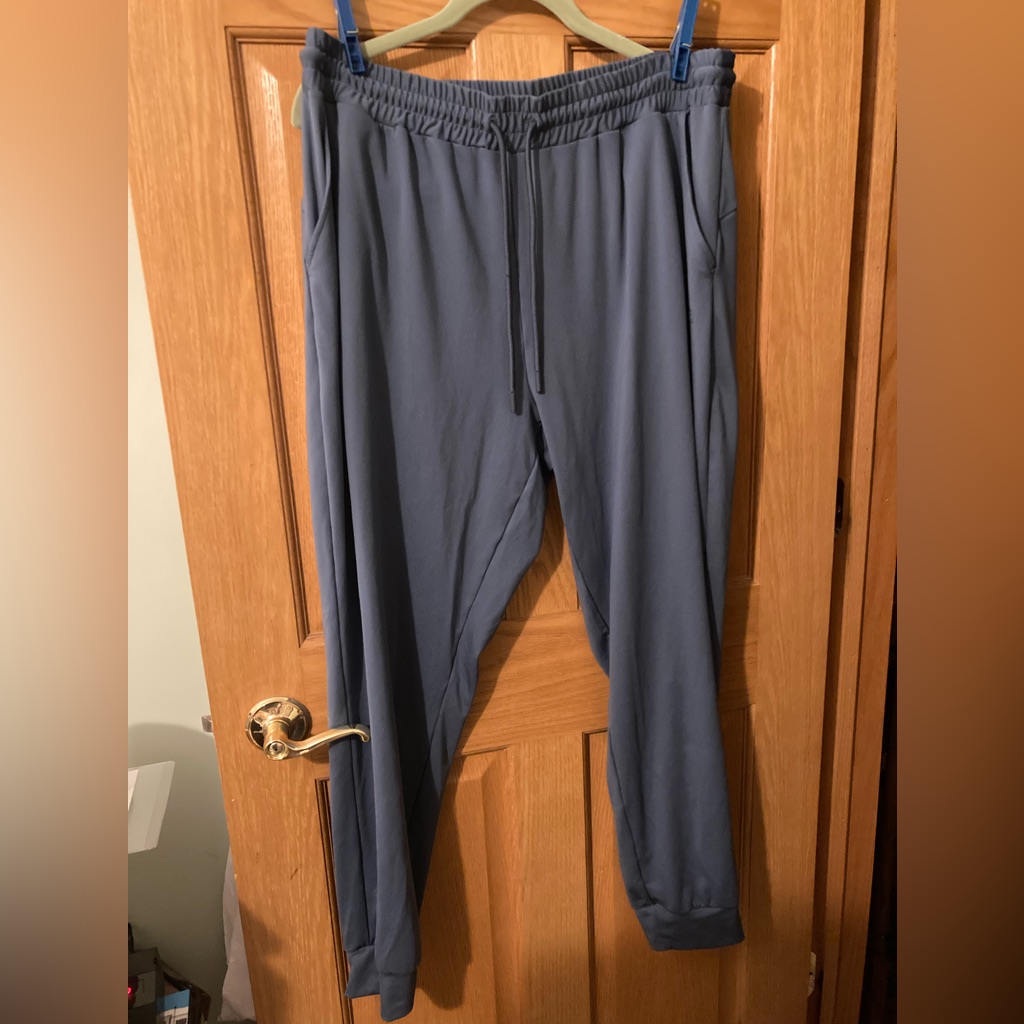 Cuffed Joggers
